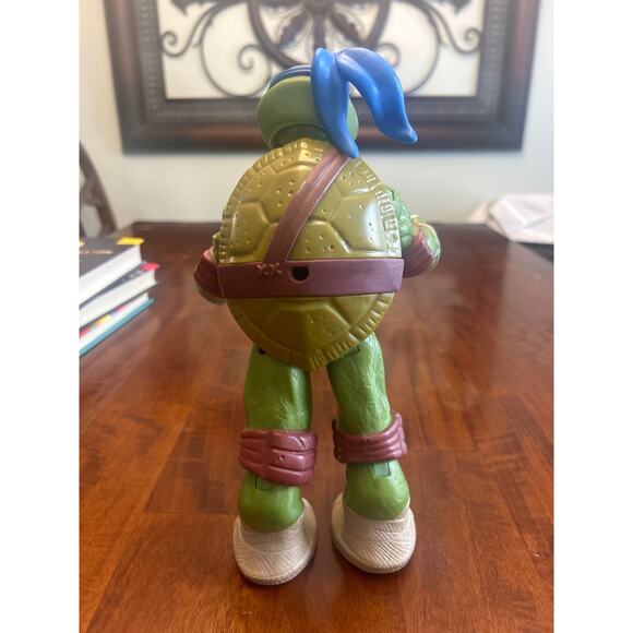 Teenage Mutant Ninja Turtle Leonardo 11” Viacom 2013 - Picture 2 of 6